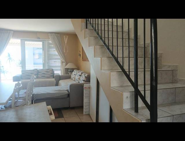 2 BEDROOM APARTMENT FOR SALE IN MARGATE BEACH